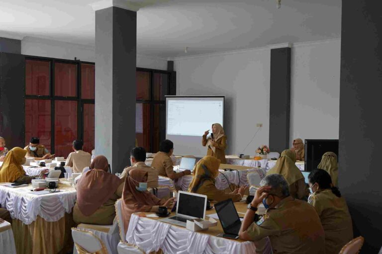 Staf dan Pejabat Struktural dan Fungsional Dinkominfo dilatih Aplikasi E-Kinerja
