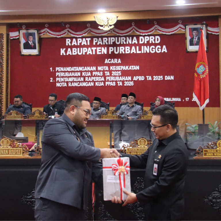 Plt. Kepala Dinkominfo Hadiri Rapat Paripurna DPRD Kabupaten Purbalingga